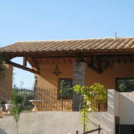 E Parco Con Piscina